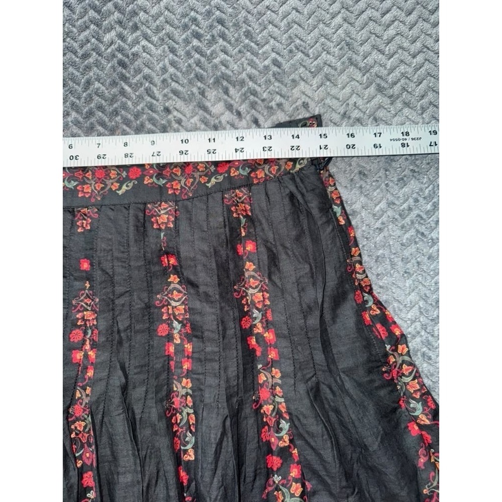 Sundance Women's Skirt Black Red Floral Block Print Pleated Midi Boho Size M - Picture 7 of 8